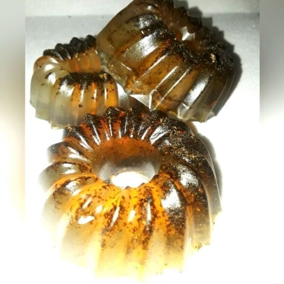 Handcrafted Honey and Matcha doughnut shaped soap bar 1pc BUY 1 GET 1 FREE MIX N - Picture 9 of 12